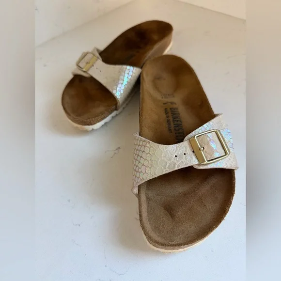 Birkenstock Cream/Gold Snakeskin Print Madrid Slide Sandals Women’s 6.5 - Picture 9 of 9
